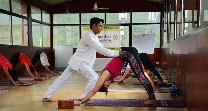 300-hour-yoga-teacher-training-rishikesh