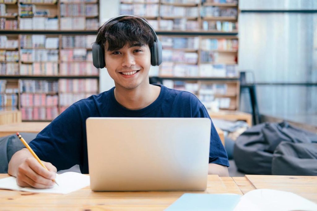 Benefits of AWS for Students and Education